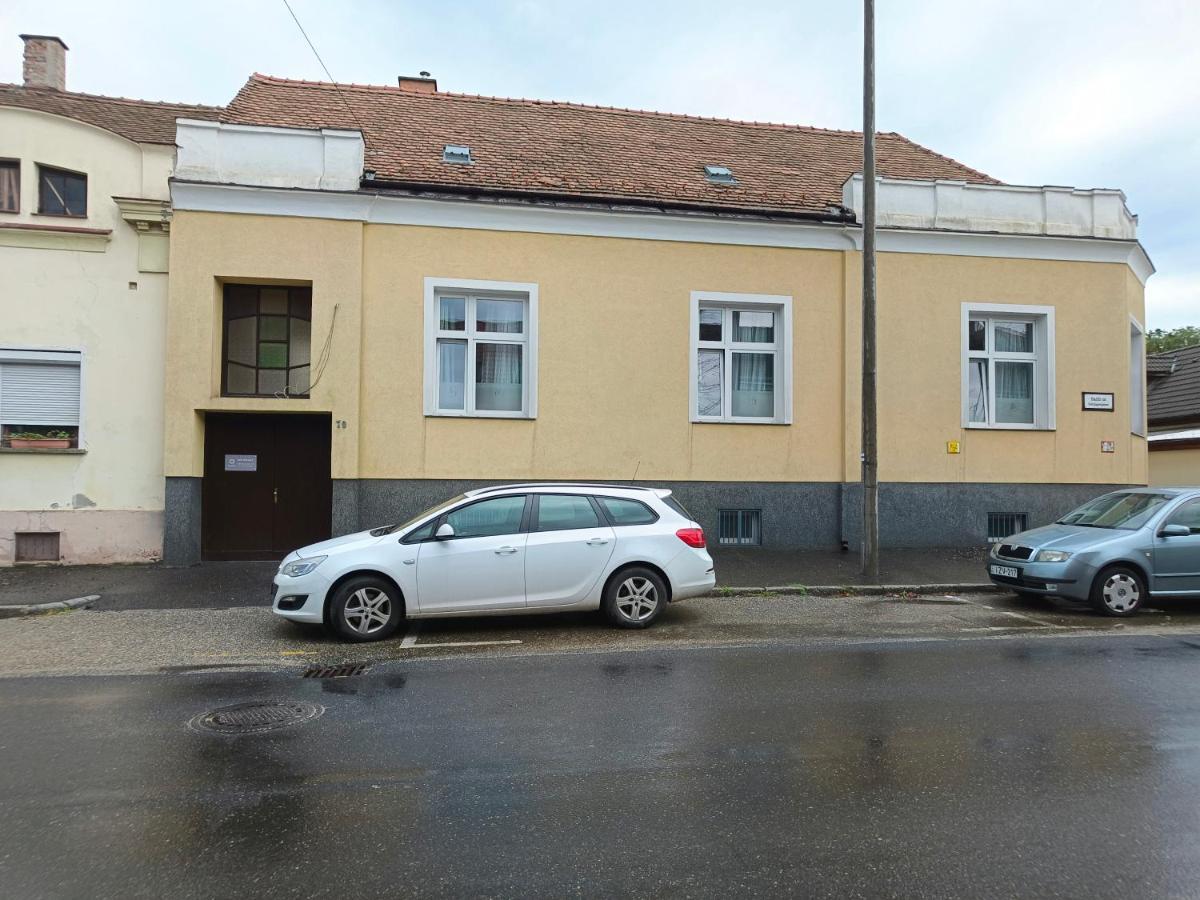 Ruyi Holiday Sopron Extérieur photo