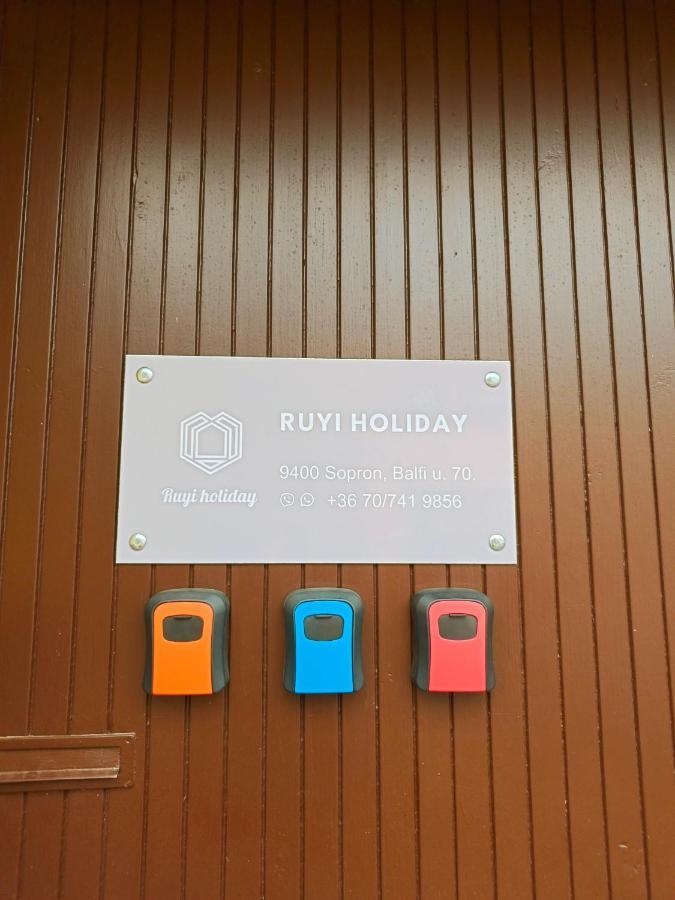 Ruyi Holiday Sopron Extérieur photo