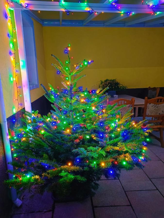 Ruyi Holiday Sopron Extérieur photo