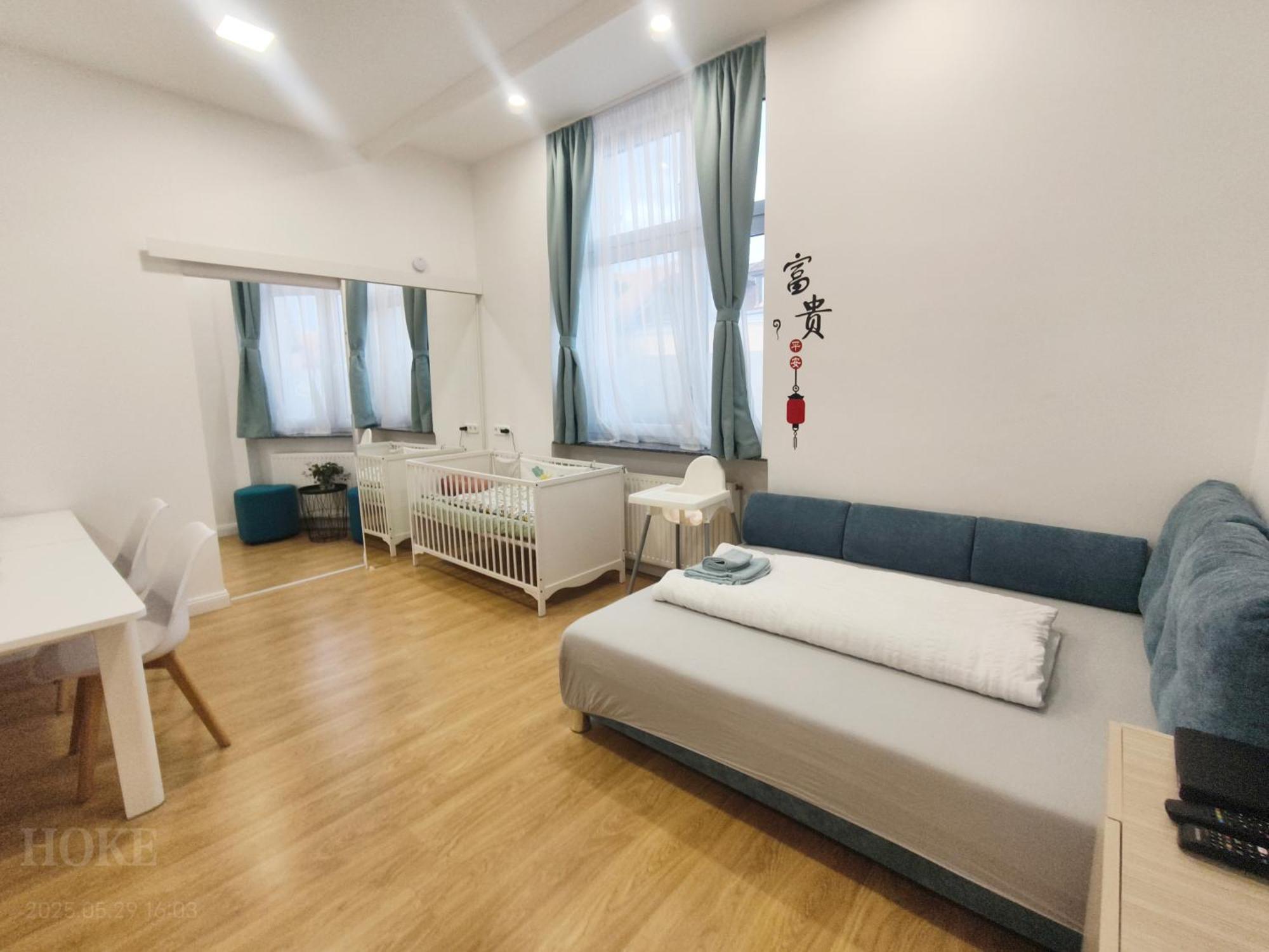 Ruyi Holiday Sopron Extérieur photo