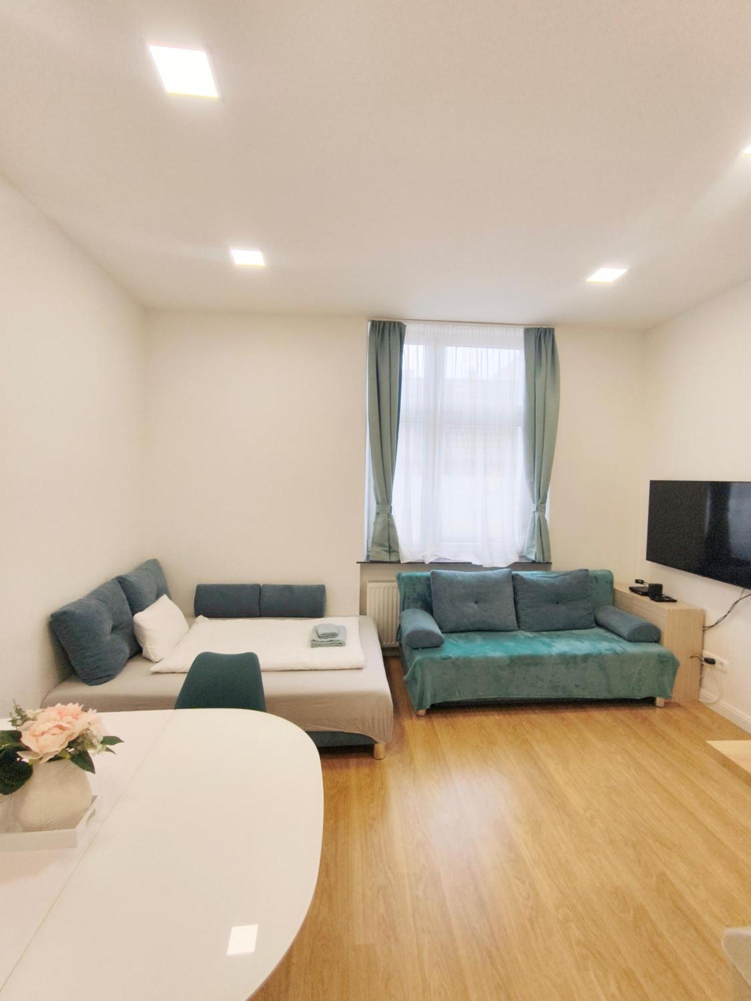 Ruyi Holiday Sopron Extérieur photo