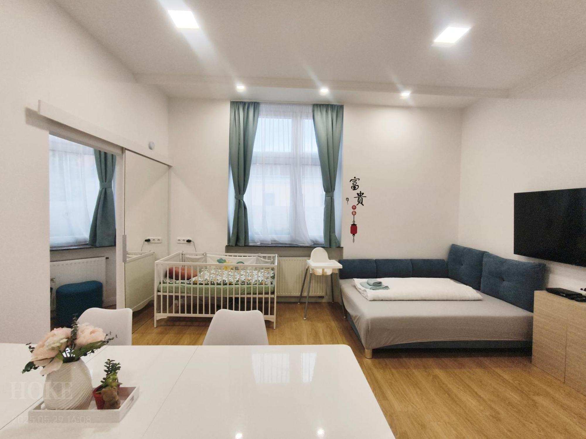 Ruyi Holiday Sopron Extérieur photo